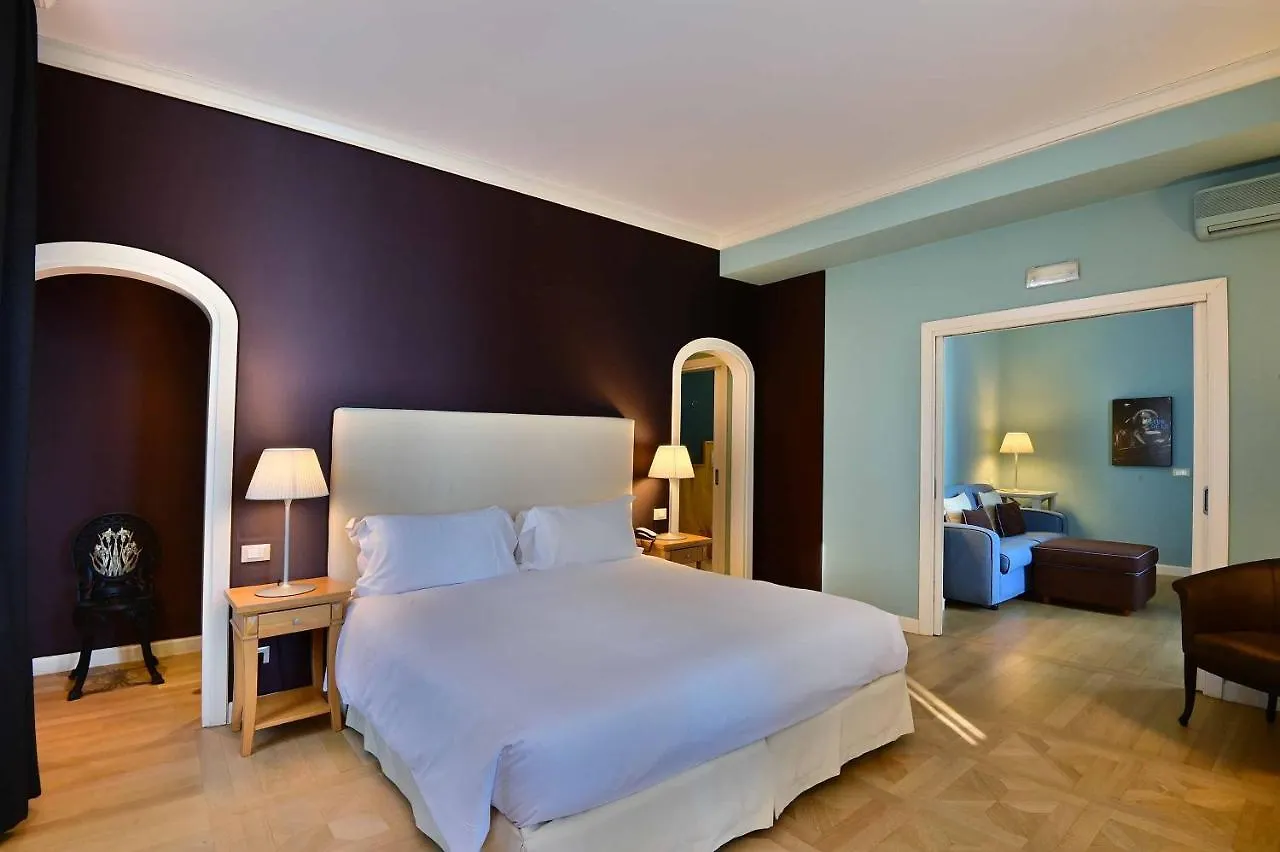Hotel Villa Fiordaliso Gardone Riviera 4*,