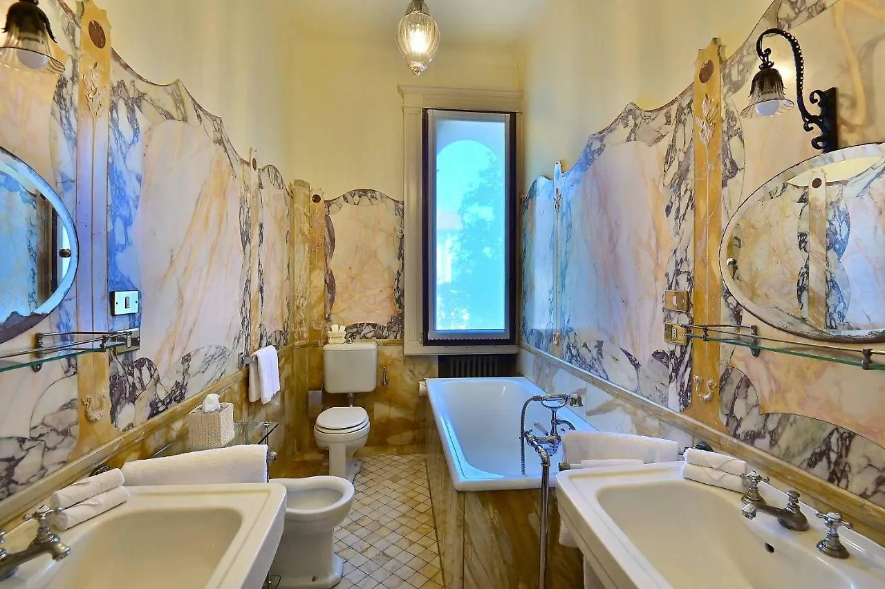 Hotel Villa Fiordaliso Gardone Riviera Itálie